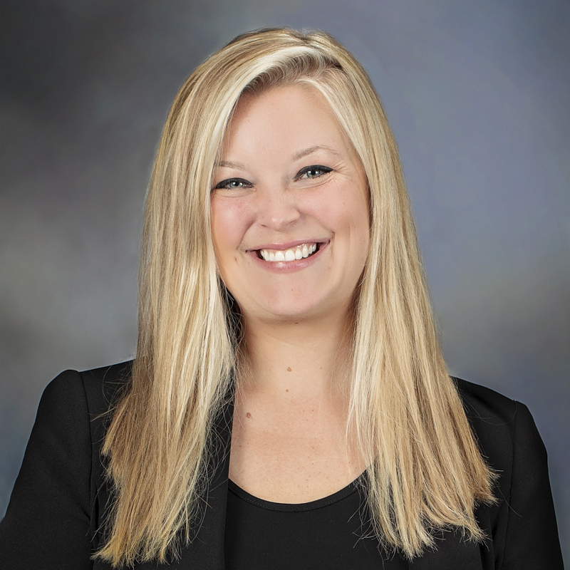 Courtney-800×800- decorative image of Courtney-800×800- , Courtney Reed 2020-05-19 09:23:21