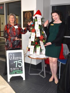 decorative image of Change-Makers-20 , Holiday Experience Change Makers 2023 2023-12-11 14:50:12