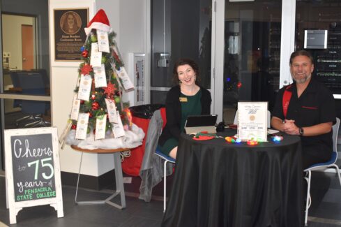 decorative image of Change-Makers-8 , Holiday Experience Change Makers 2023 2023-12-11 14:50:08