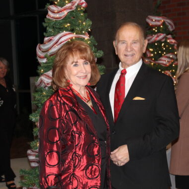 decorative image of IMG_4376 , Holiday Experience Change Makers 2023 2023-12-11 14:46:10