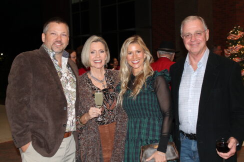 decorative image of IMG_4391 , Holiday Experience Change Makers 2023 2023-12-11 14:46:30