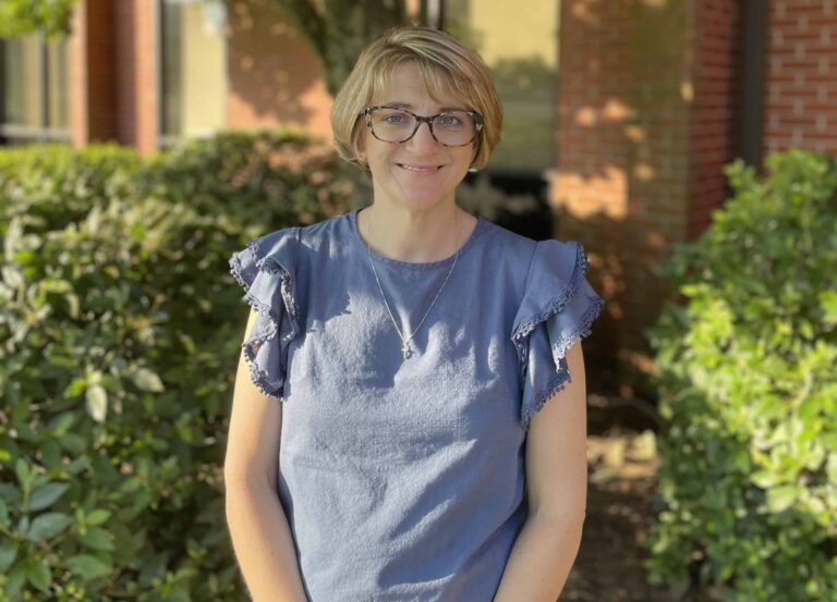 Decorative image of Erin Roush at Hearts Matters event, May 2024.